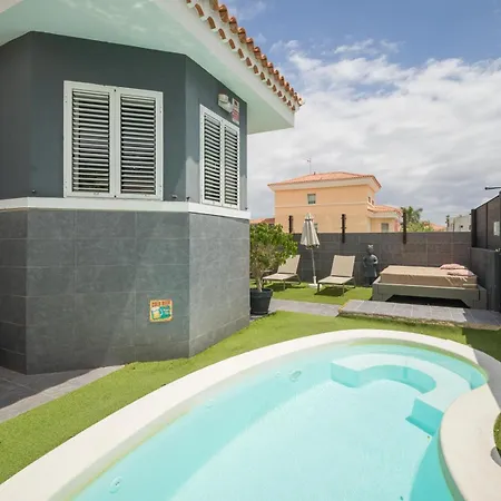 Entire Bbq Jacuzzi Poolgolf Meloneras